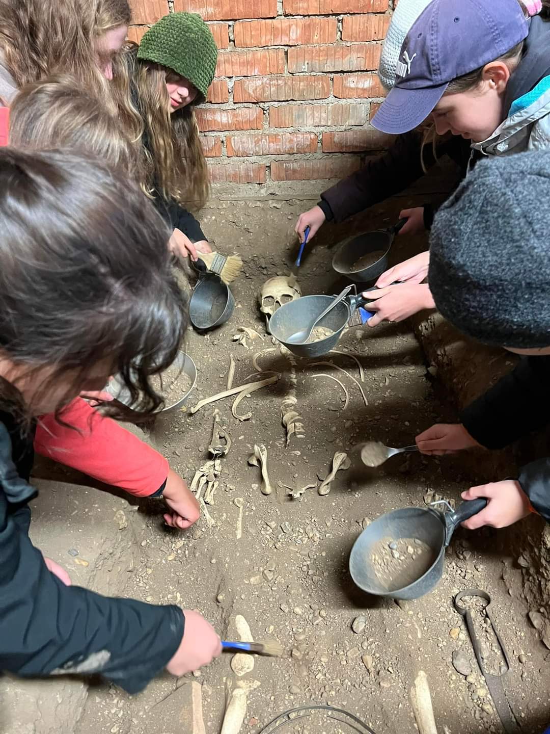 6. ročníky navštívily Archeopark Ledčice